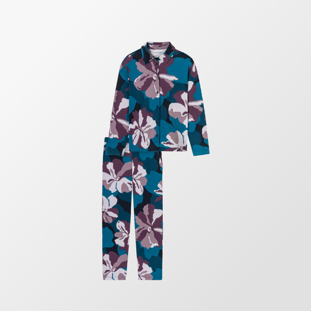 Detail van pyjama met bloemen van Schiesser