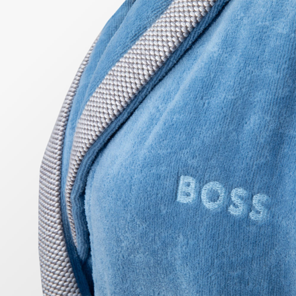 Detail van damesbadjas Lord W  Sky van Hugo Boss